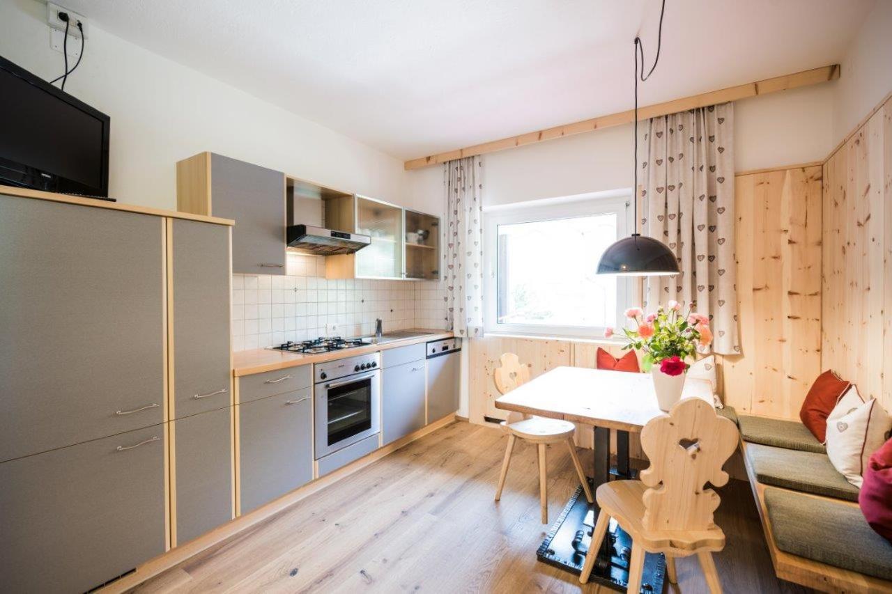 Apartments Drei Zinnen Сан-Кандидо Номер фото